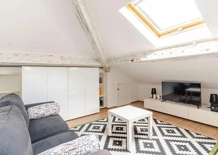 Mansarda In Pieno Centro - 500mt Da Ariston E Ciclabile Lejlighed