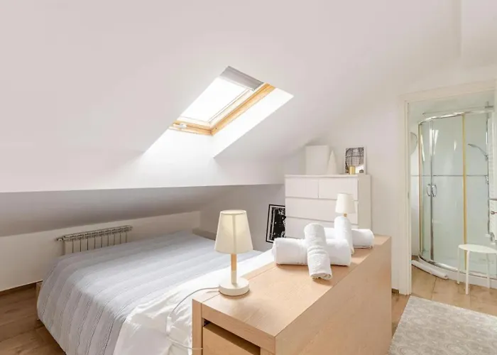 Mansarda In Pieno Centro - 500mt Da Ariston E Ciclabile *